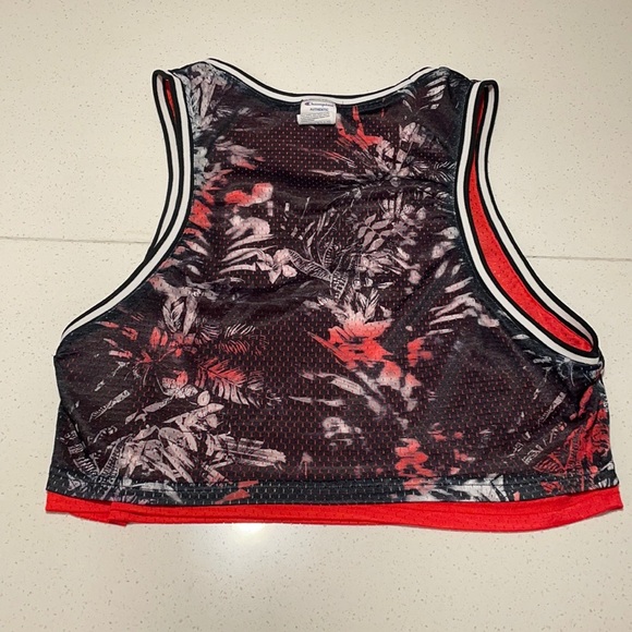 Woman’s Champion Reversible Crop Jersey - Picture 5 of 7